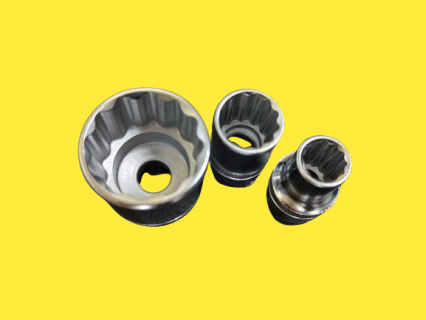 1/2" DR. 12POINT SHORT SOCKET
